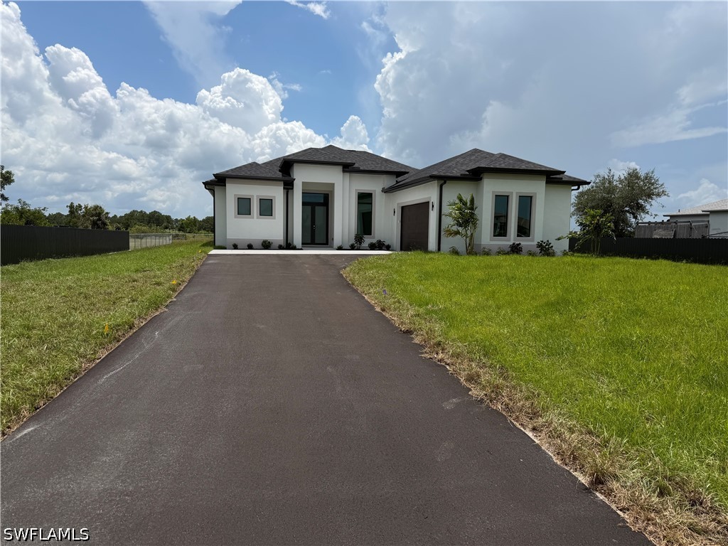 3 Bed SingleFamilyResidence for Sale in Naples, photo 3
