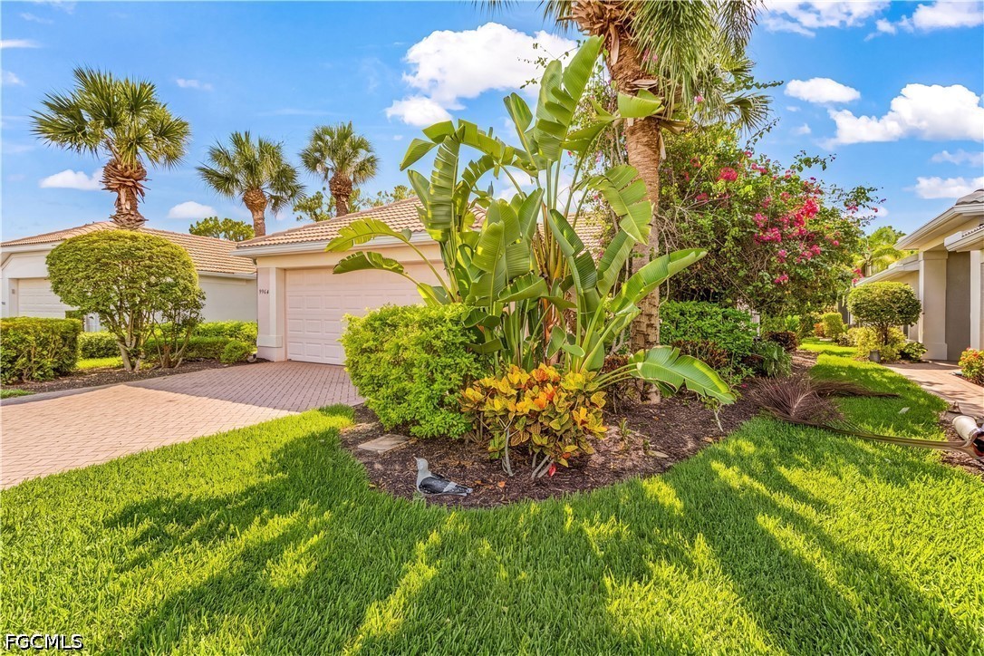 3 Bed SingleFamilyResidence for Sale in Hidden Cove, photo 3