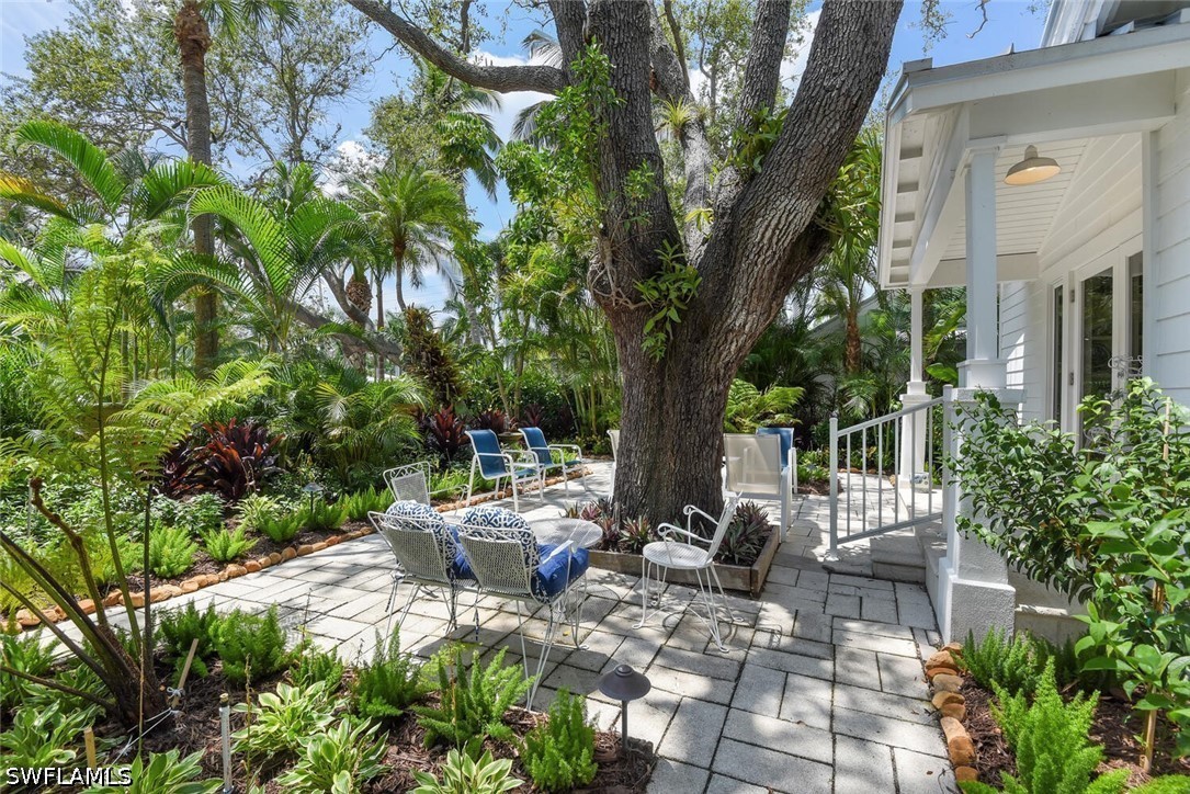 4 Bed SingleFamilyResidence for Sale in Naples, photo 3