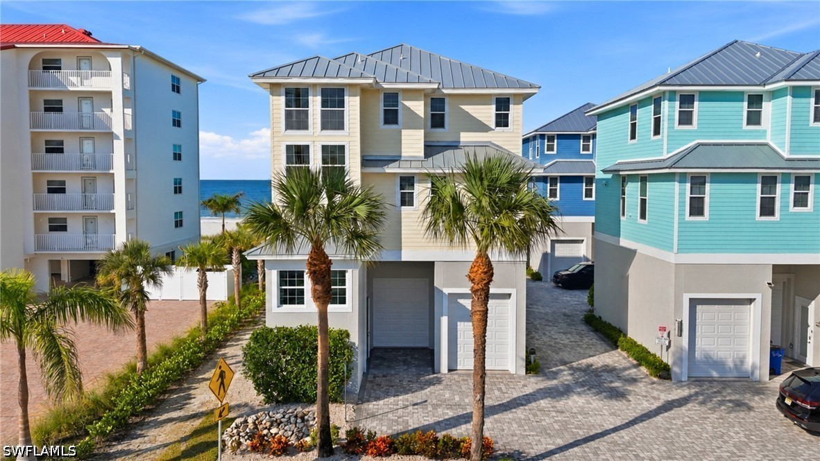 3 Bed Waterfront Home for Sale in Key West Courtyards, photo 3