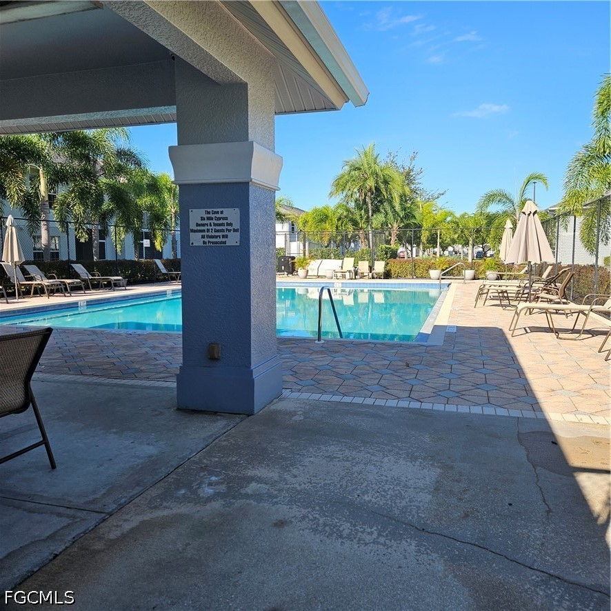 2 Bed Condominium for Sale in Fort Myers, photo 3