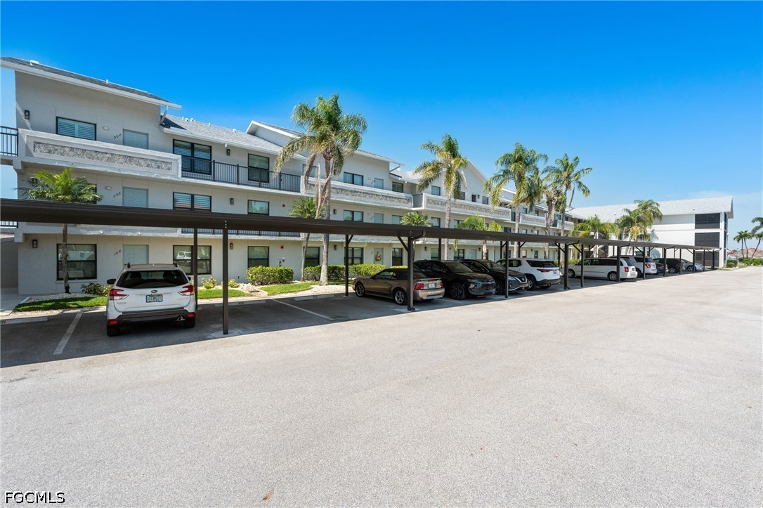 2 Bed Waterfront Home for Sale in Cape Coral, photo 3
