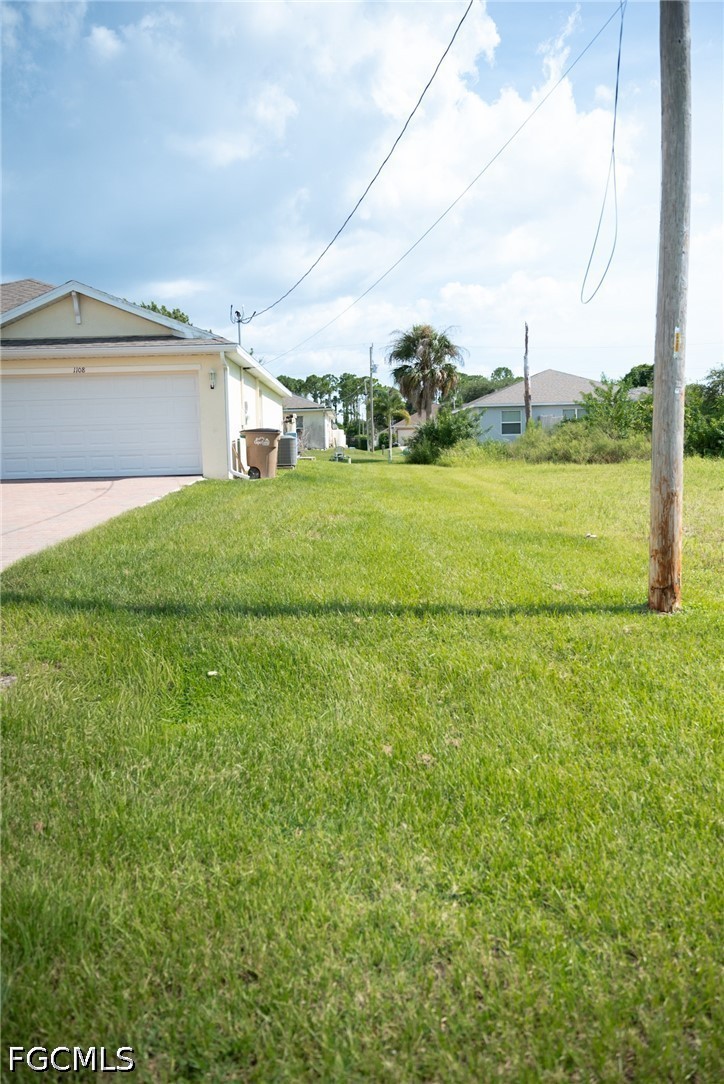 4 Bed SingleFamilyResidence for Sale in Cape Coral, photo 3