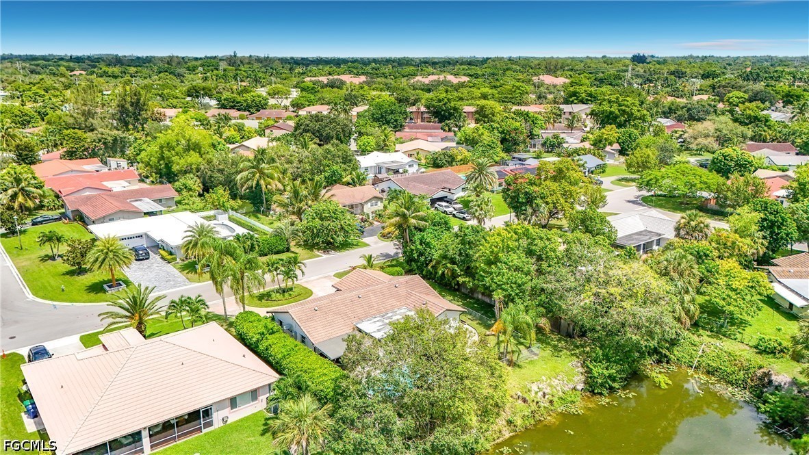 3 Bed Pool Home for Sale in Acreage, photo 3