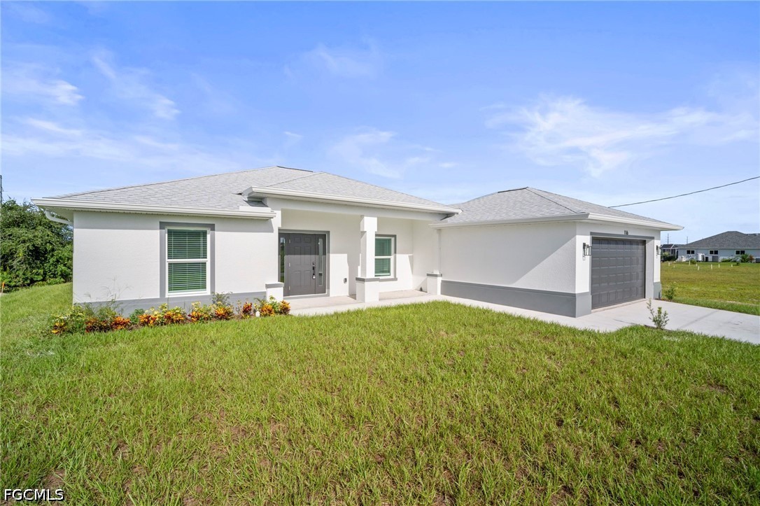 4 Bed SingleFamilyResidence for Sale in Cape Coral, photo 3