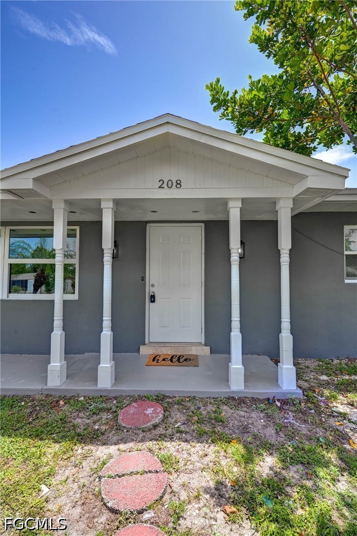 3 Bed SingleFamilyResidence for Sale in Lehigh Acres, photo 3