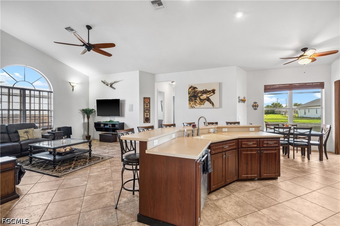 4 Bed Pool Home for Sale in Cape Coral, photo 3
