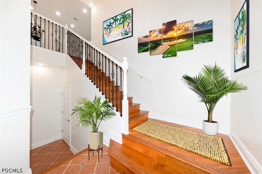 3 Bed Waterfront Home for Sale in Hamilton, photo 3