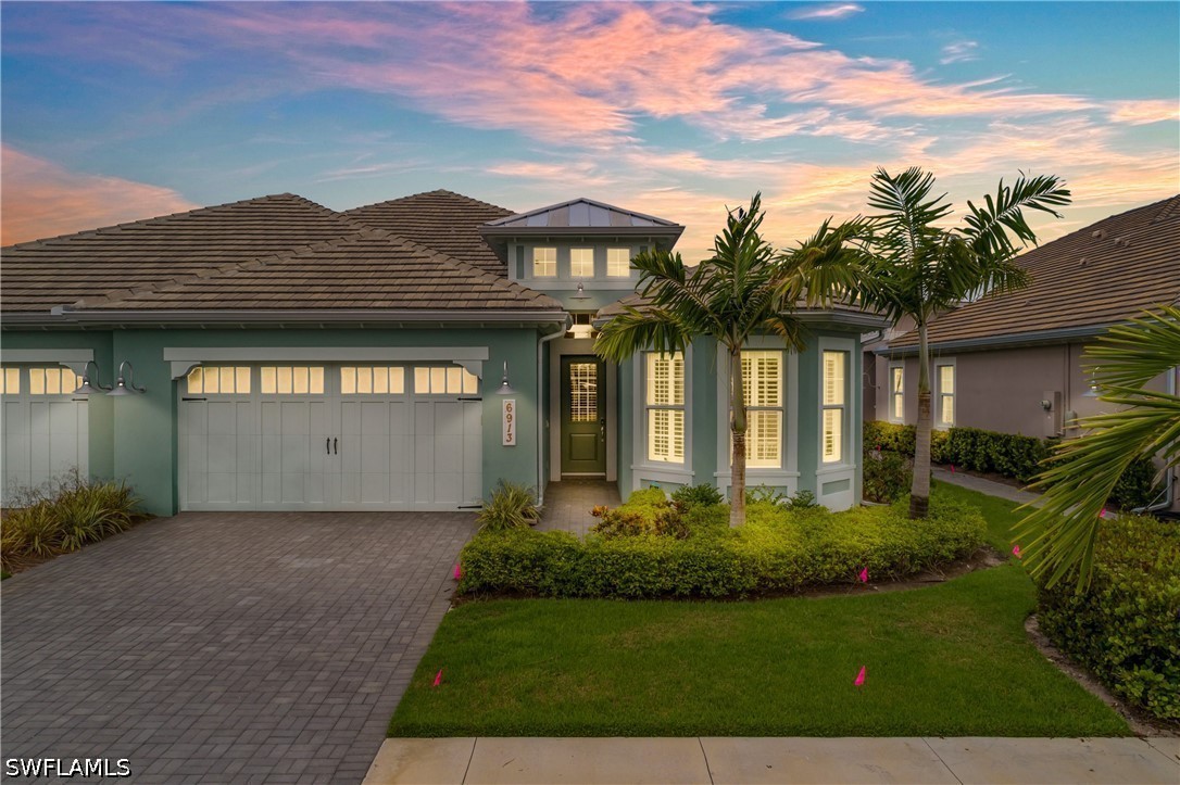 3 Bed Pool Home for Sale in Naples, photo 3
