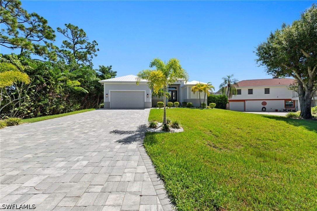 3 Bed Pool Home for Sale in Parkridge, photo 3