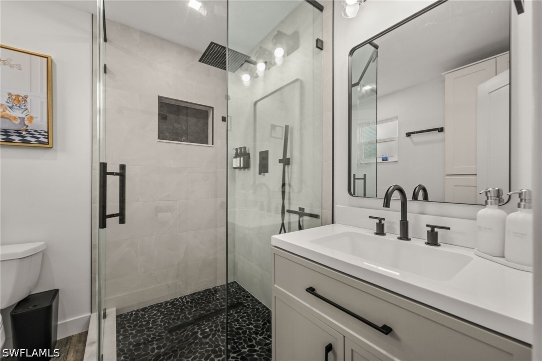 2 Bed SingleFamilyResidence for Sale in San Carlos Park, photo 3