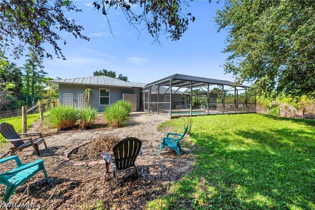 3 Bed Pool Home for Sale in Naples, photo 3