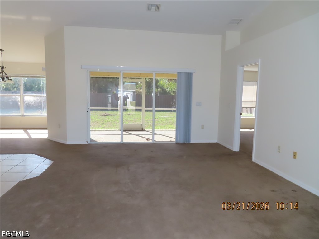 3 Bed SingleFamilyResidence for Sale in Laurel Oaks, photo 3
