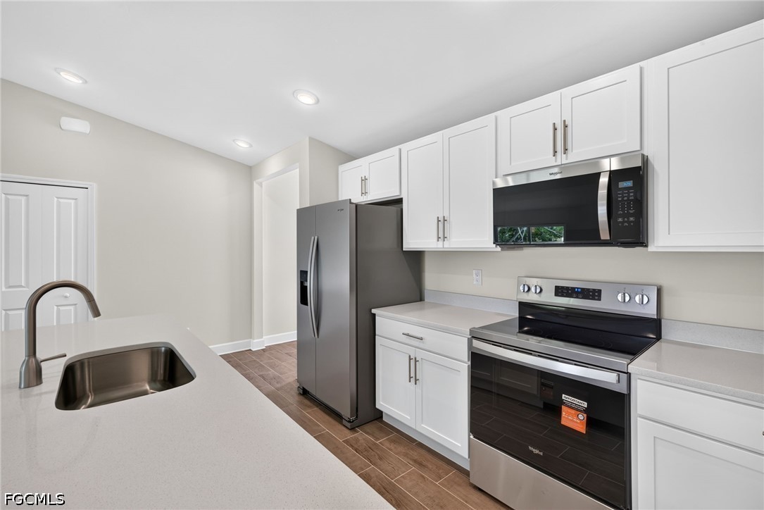 4 Bed SingleFamilyResidence for Sale in Cape Coral, photo 3