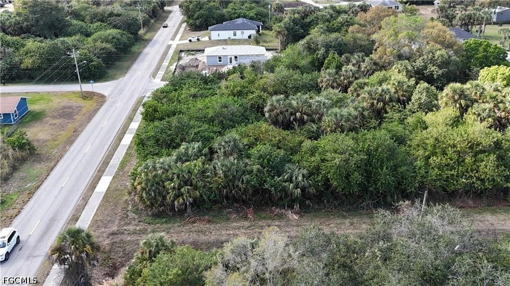 Waterfront Home for Sale in Lehigh Acres, photo 3
