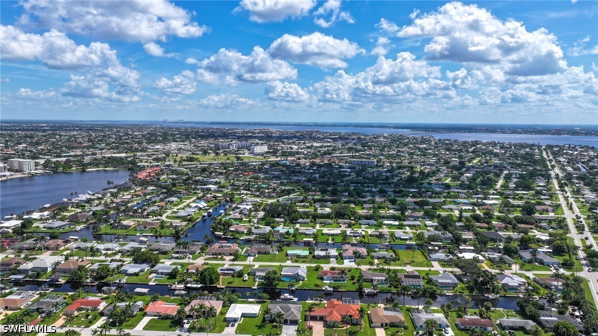 Waterfront Home for Sale in Cape Coral, photo 3