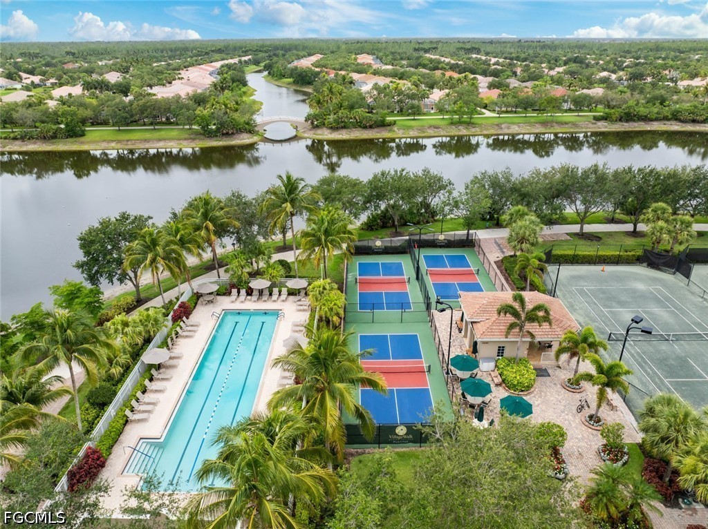 2 Bed Attached for Sale in Bonita Springs, photo 3