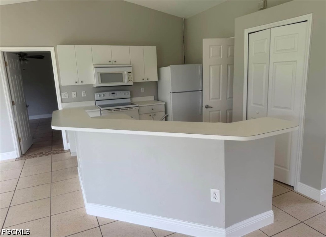 3 Bed SingleFamilyResidence for Sale in Lehigh Acres, photo 3