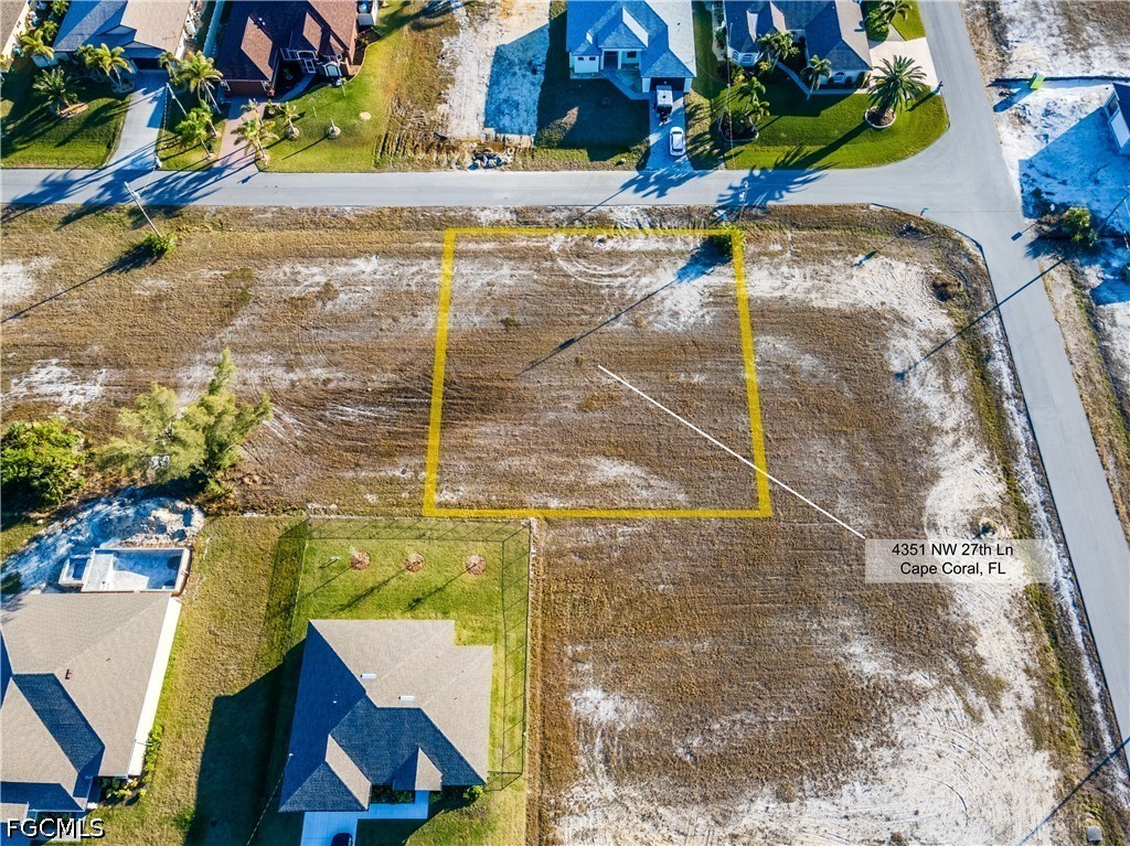 Residential for Sale in Cape Coral, photo 3