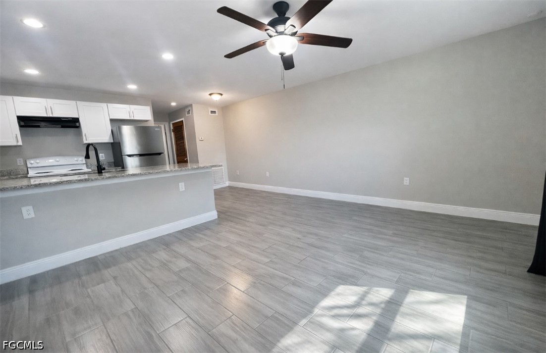 1 Bed Duplex for Sale in Fort Myers, photo 3