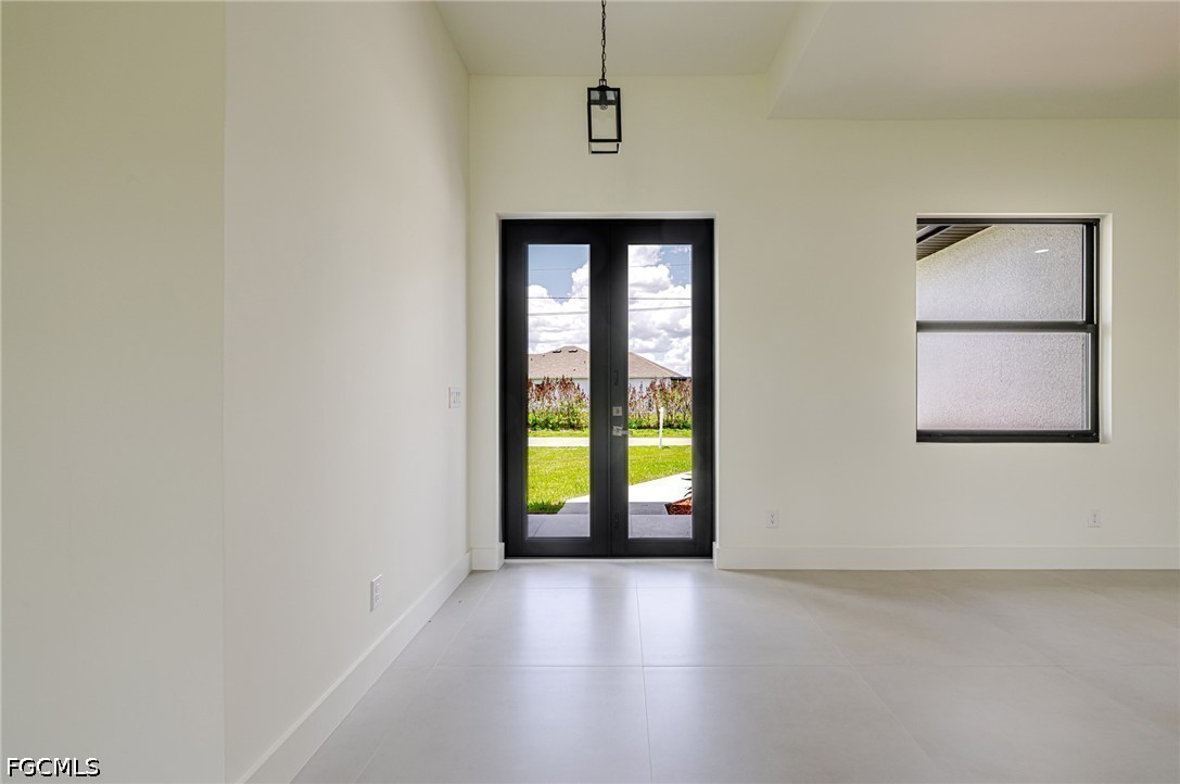 3 Bed SingleFamilyResidence for Sale in Lehigh Acres, photo 3