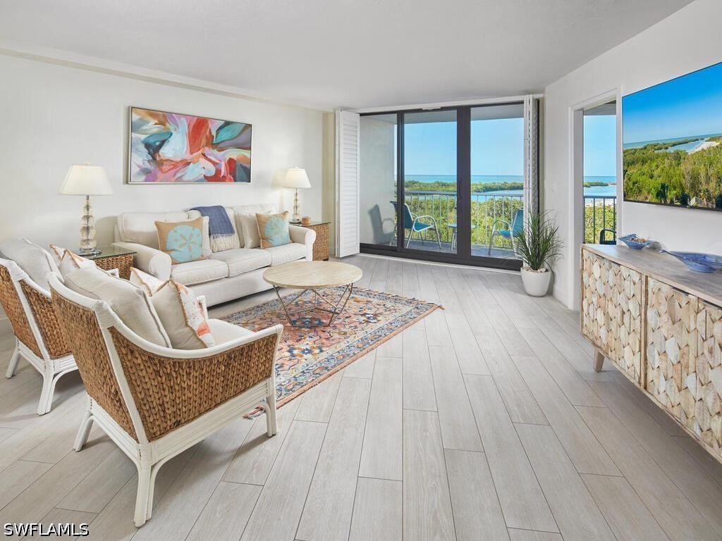 2 Bed Waterfront Home for Sale in South Seas, photo 3