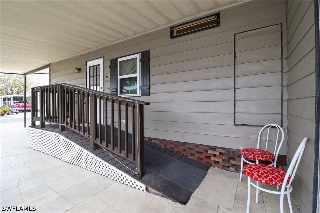 2 Bed ManufacturedHome for Sale in Naples, photo 3