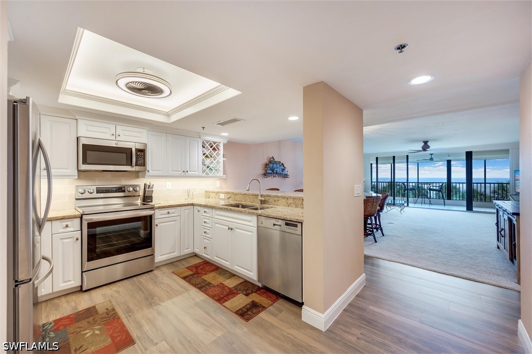 2 Bed Waterfront Home for Sale in Crescent Beach, photo 3