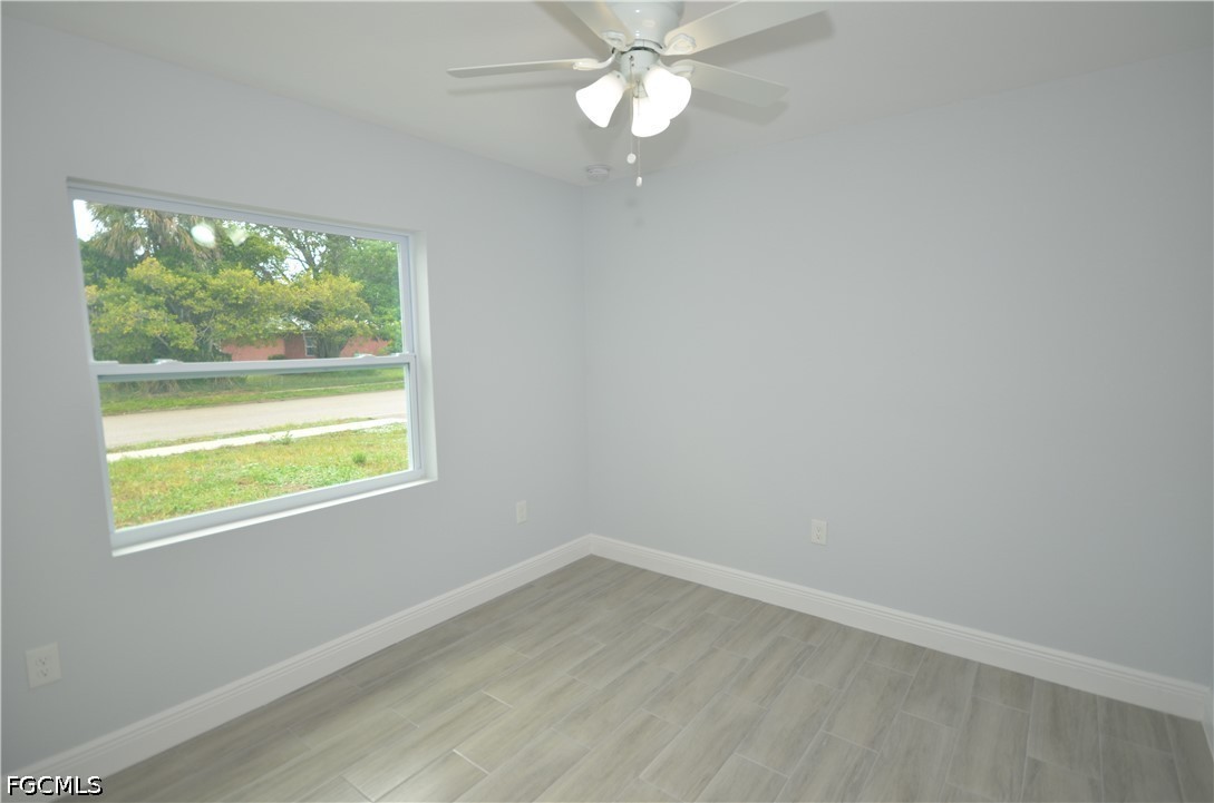 3 Bed Duplex for Sale in Fort Myers, photo 3