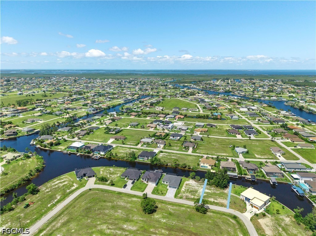 Waterfront Home for Sale in Cape Coral, photo 3