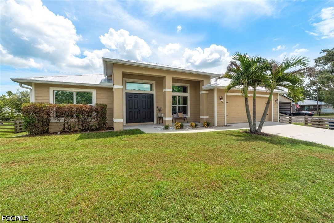 3 Bed SingleFamilyResidence for Sale in Alva, photo 3