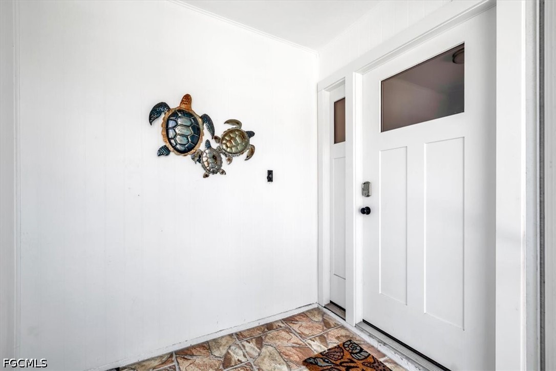 3 Bed Pool Home for Sale in Port Charlotte, photo 3