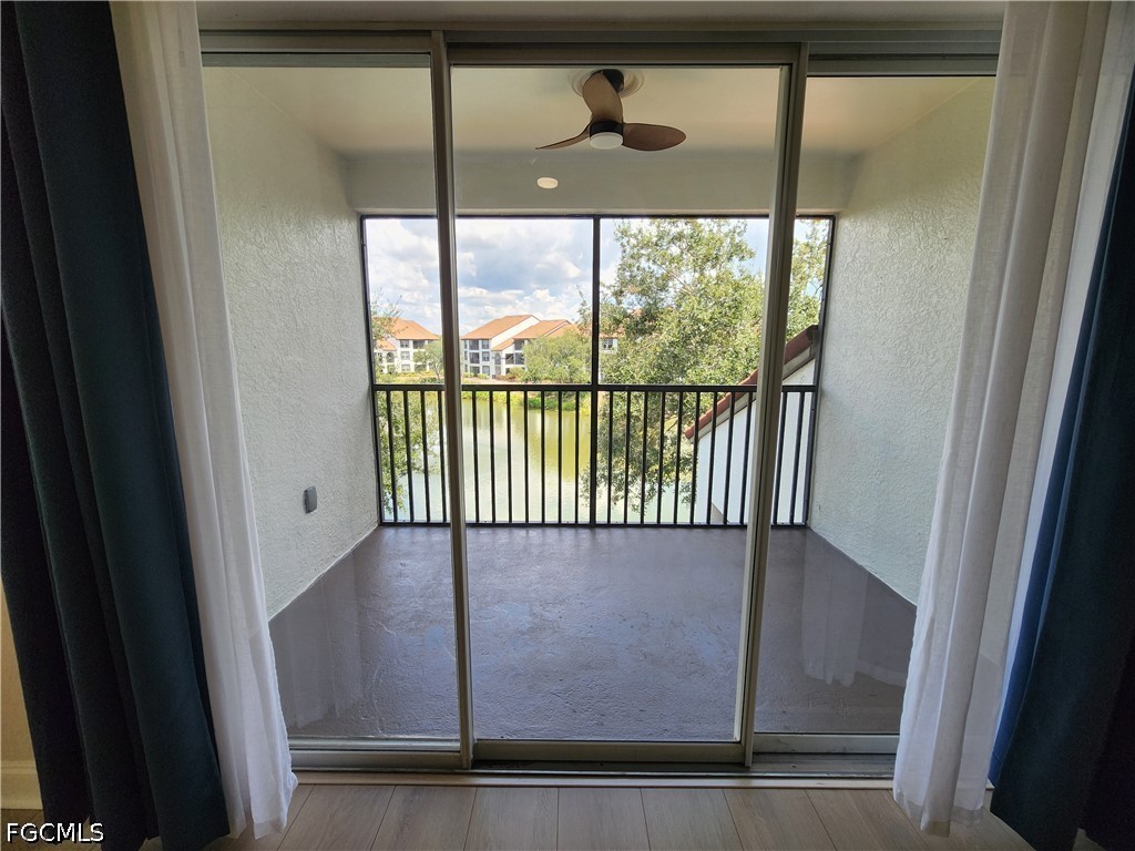 2 Bed Waterfront Home for Sale in Naples, photo 3