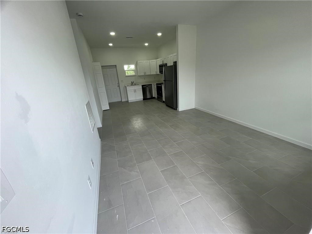 2 Bed SingleFamilyResidence for Sale in Alva, photo 3