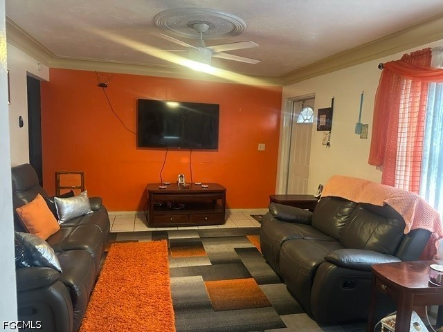 4 Bed SingleFamilyResidence for Sale in Fort Myers, photo 3