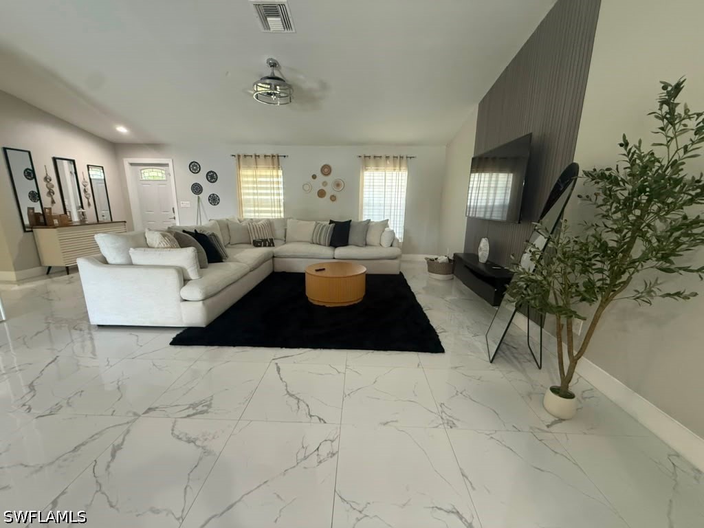 3 Bed Pool Home for Sale in Cape Coral, photo 3