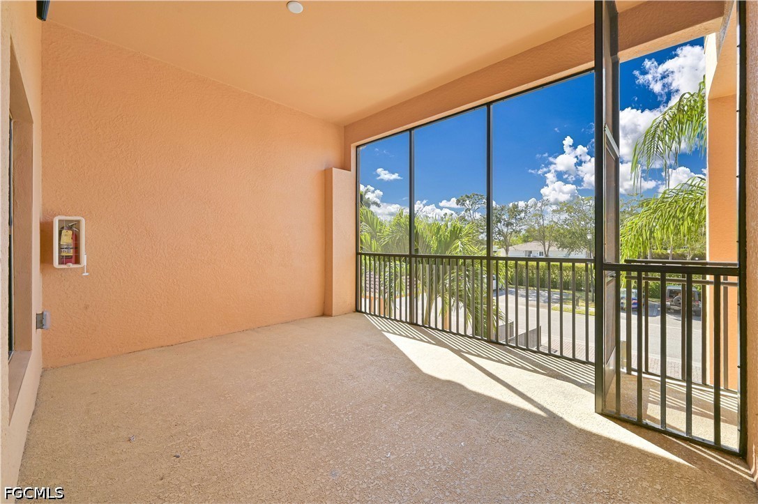 2 Bed Condominium for Sale in Palmetto Cove, photo 3