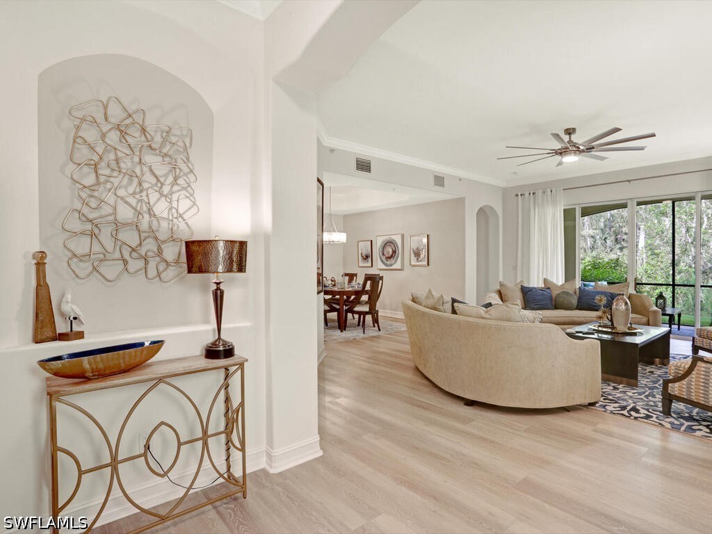 2 Bed Condominium for Sale in Naples, photo 3
