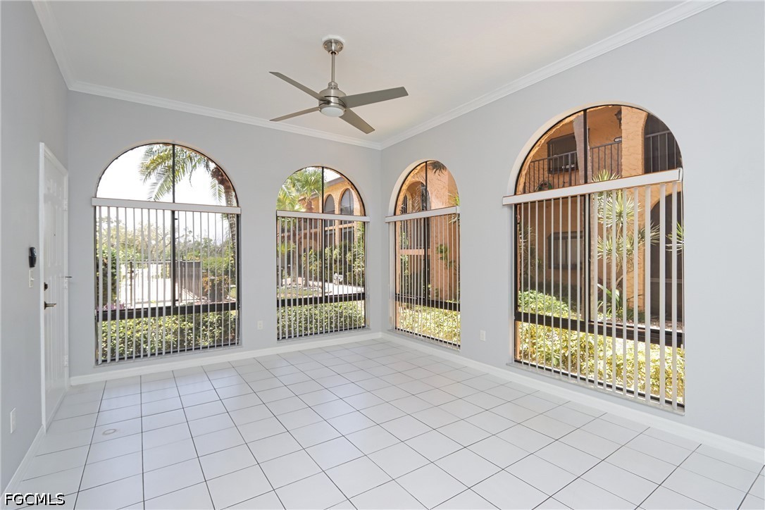 2 Bed Condominium for Sale in Cape Coral, photo 3
