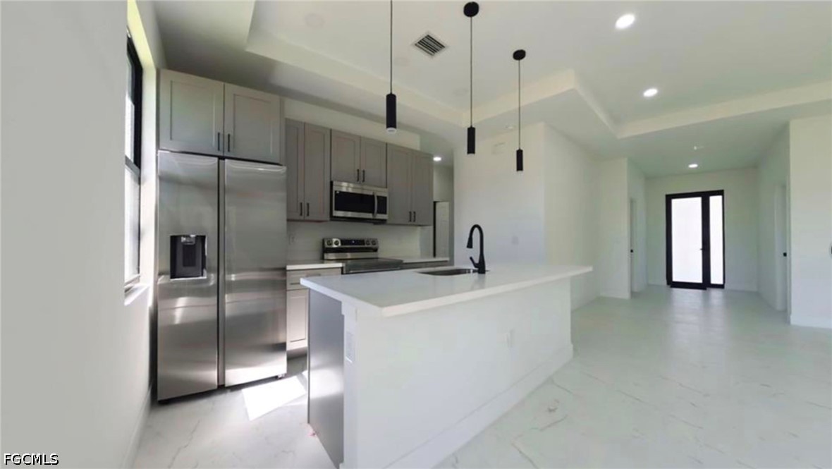 3 Bed SingleFamilyResidence for Sale in Lehigh Acres, photo 3