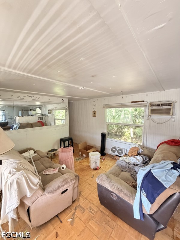 2 Bed ManufacturedHome for Sale in Fort Myers, photo 3
