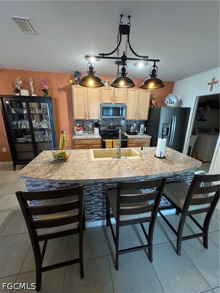 2 Bed Waterfront Home for Sale in Marblebrook, photo 3