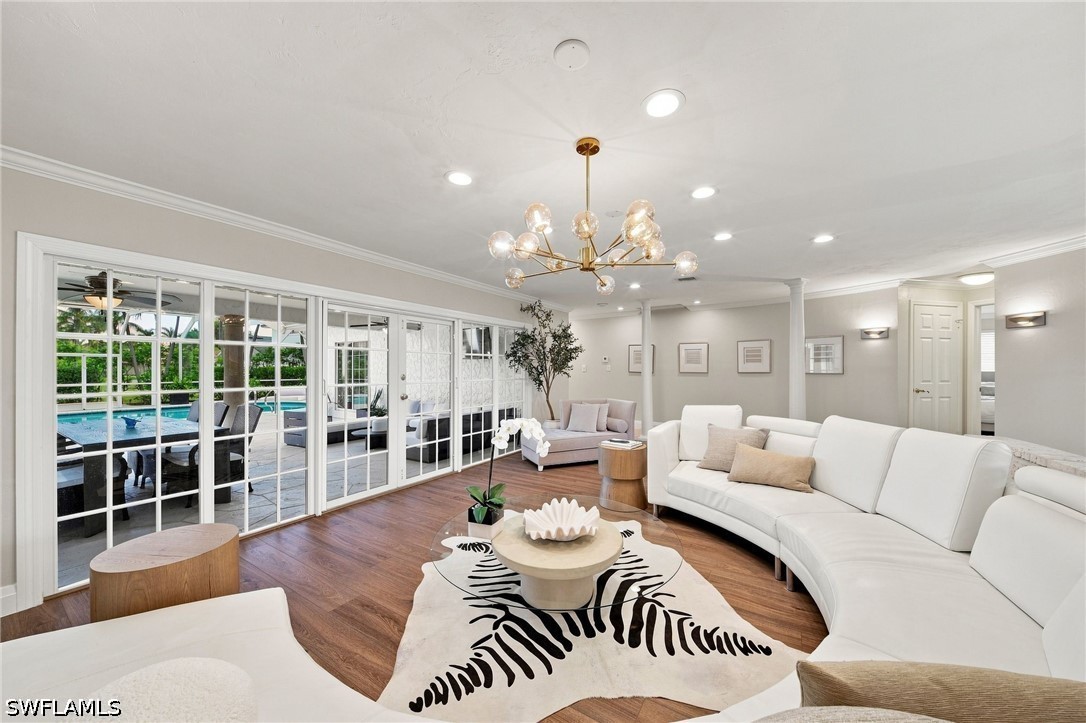 4 Bed Pool Home for Sale in Park Shore, photo 3