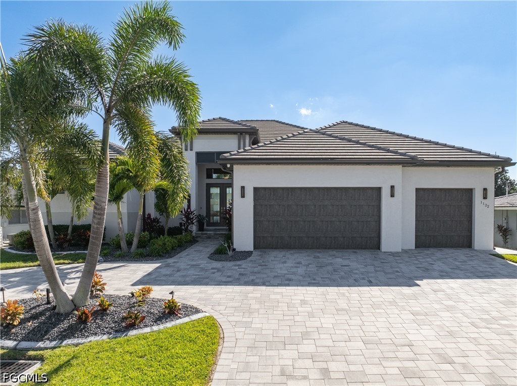 4 Bed Pool Home for Sale in Cape Coral, photo 3