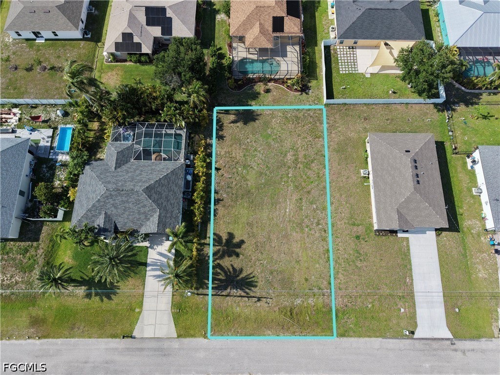 Residential for Sale in Cape Coral, photo 3