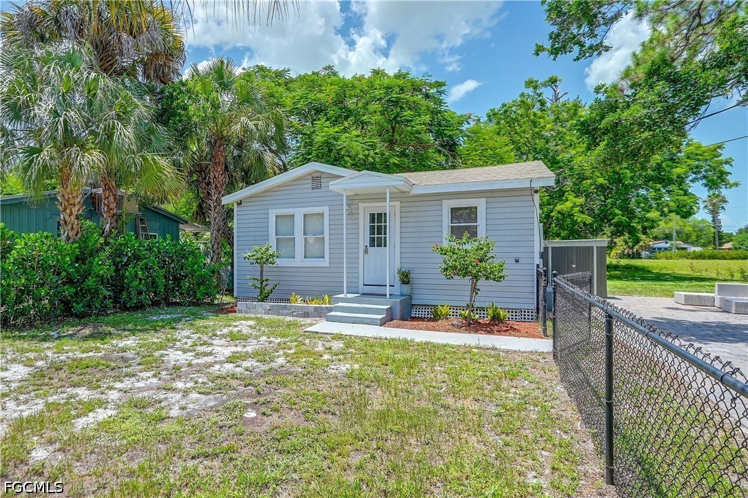 2 Bed SingleFamilyResidence for Sale in Heitmans, photo 3