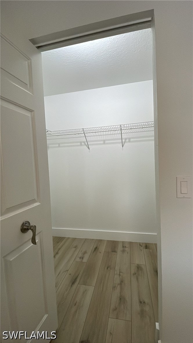 2 Bed Condominium for Sale in Naples, photo 3