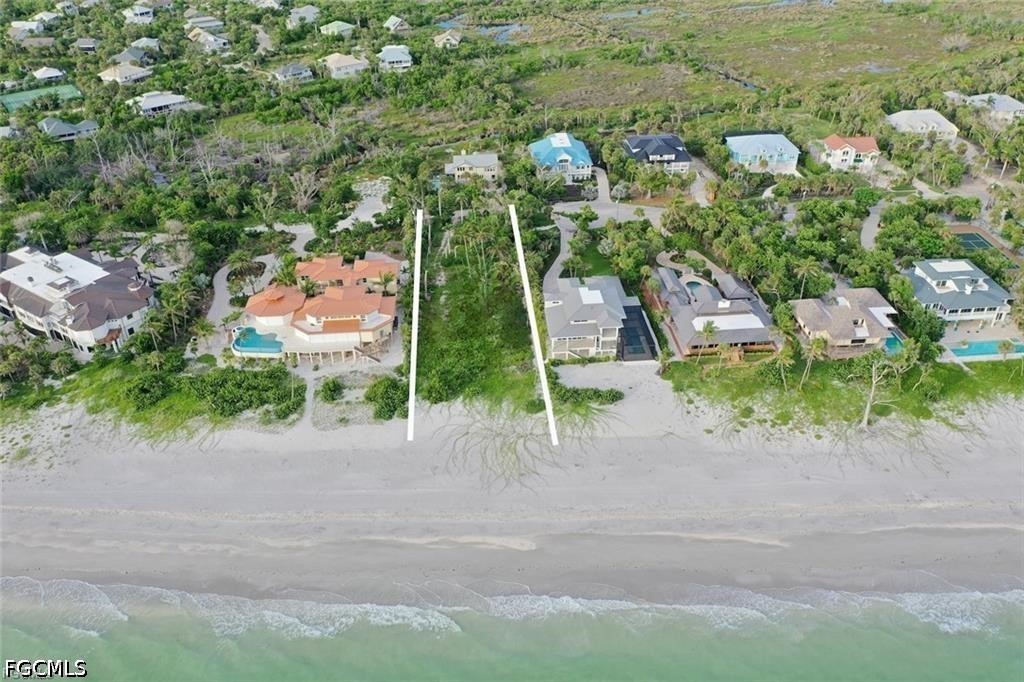 Waterfront Home for Sale in Metes And Bounds, photo 3