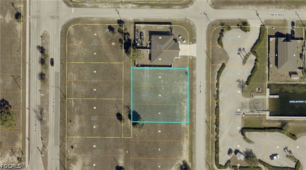 Commercial for Sale in Cape Coral, photo 3