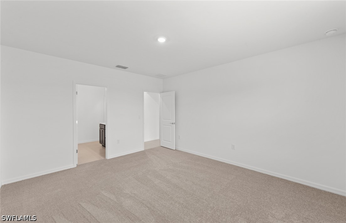 4 Bed SingleFamilyResidence for Sale in Whispering Lakes, photo 3